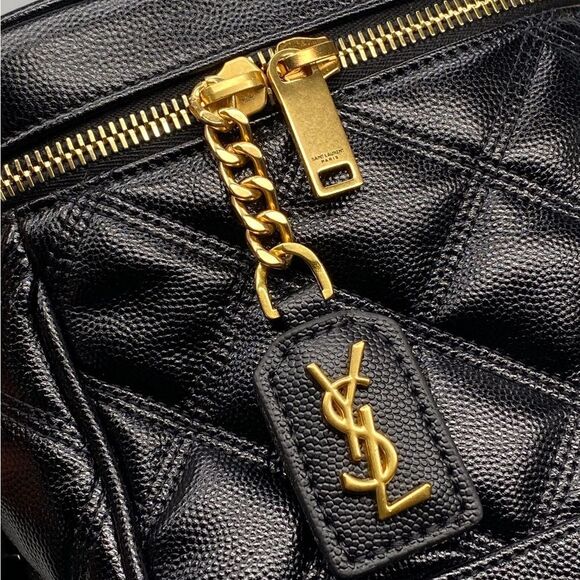 Saint Laurent 80S Vanity Crossbody Bag in Quilted Grained Leather - Picture 10 of 15